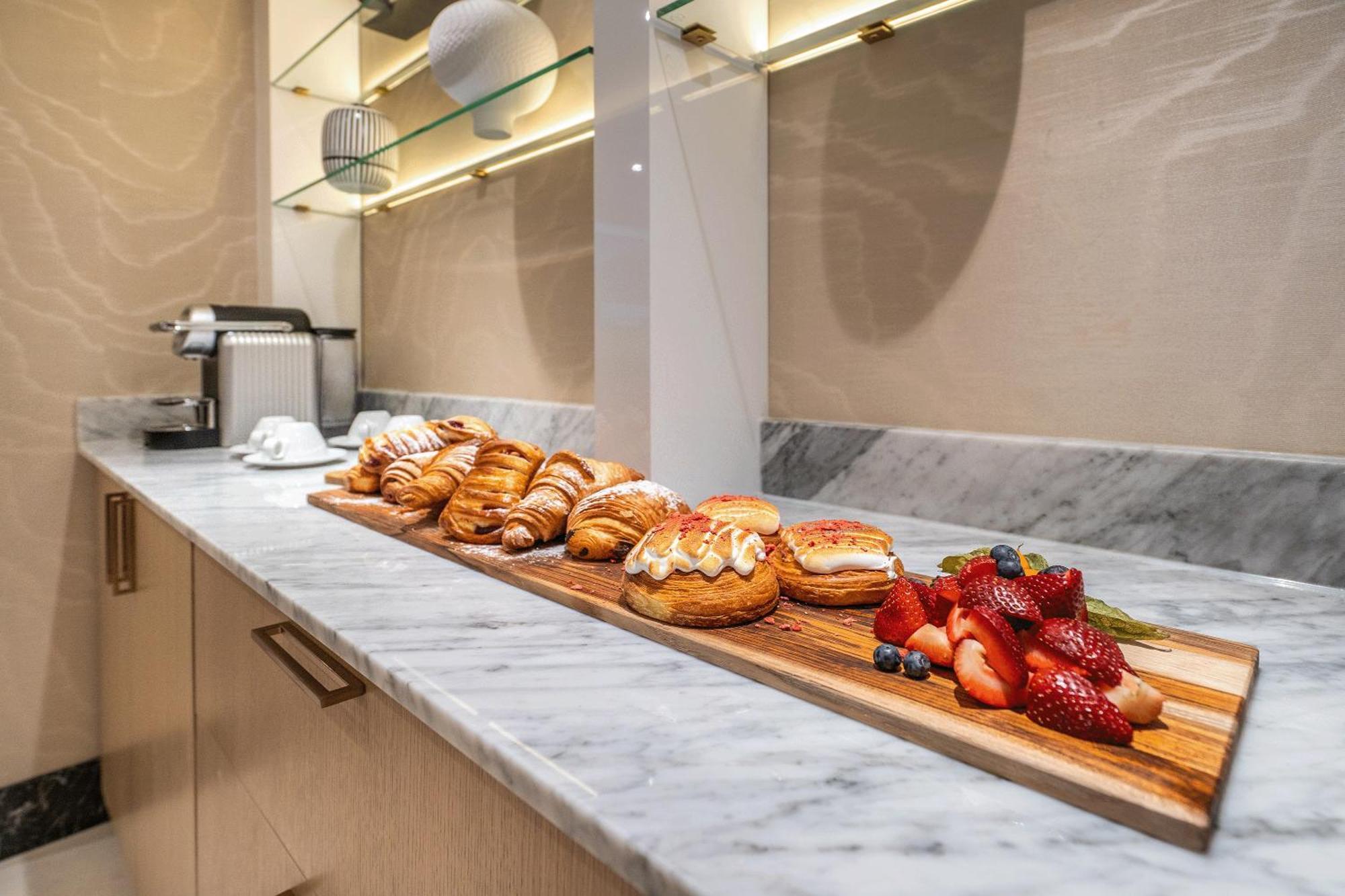 Azur Legacy Collection Hotel Ванкувер Экстерьер фото