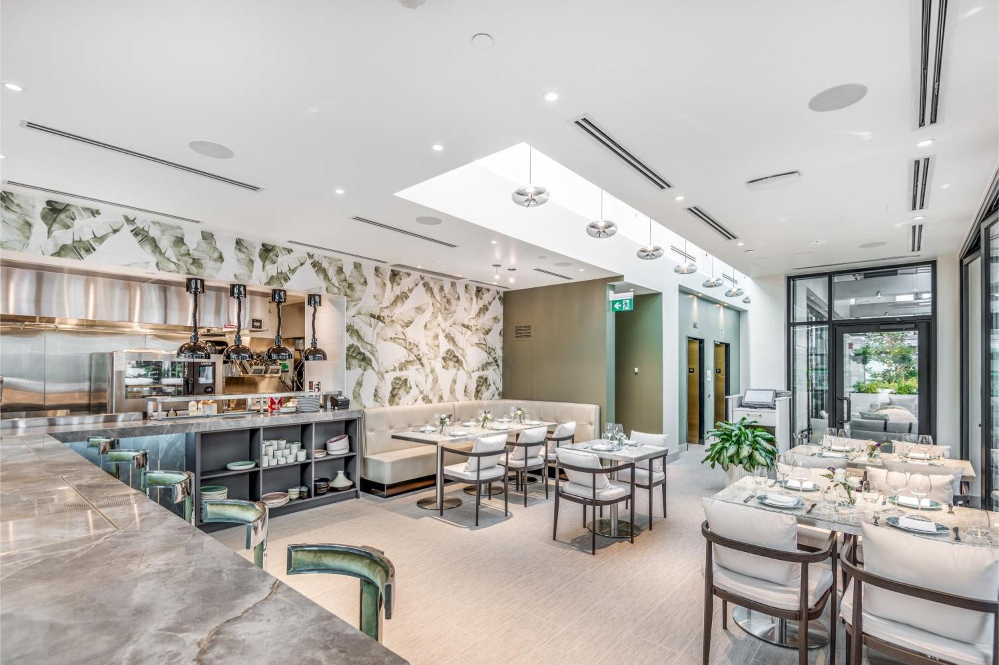 Azur Legacy Collection Hotel Ванкувер Экстерьер фото
